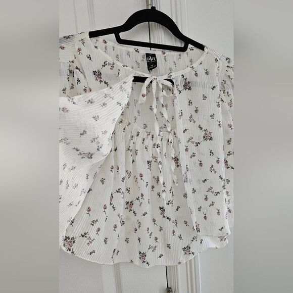 Dazy White Floral Tie-Front Blouse - Picture 2 of 6